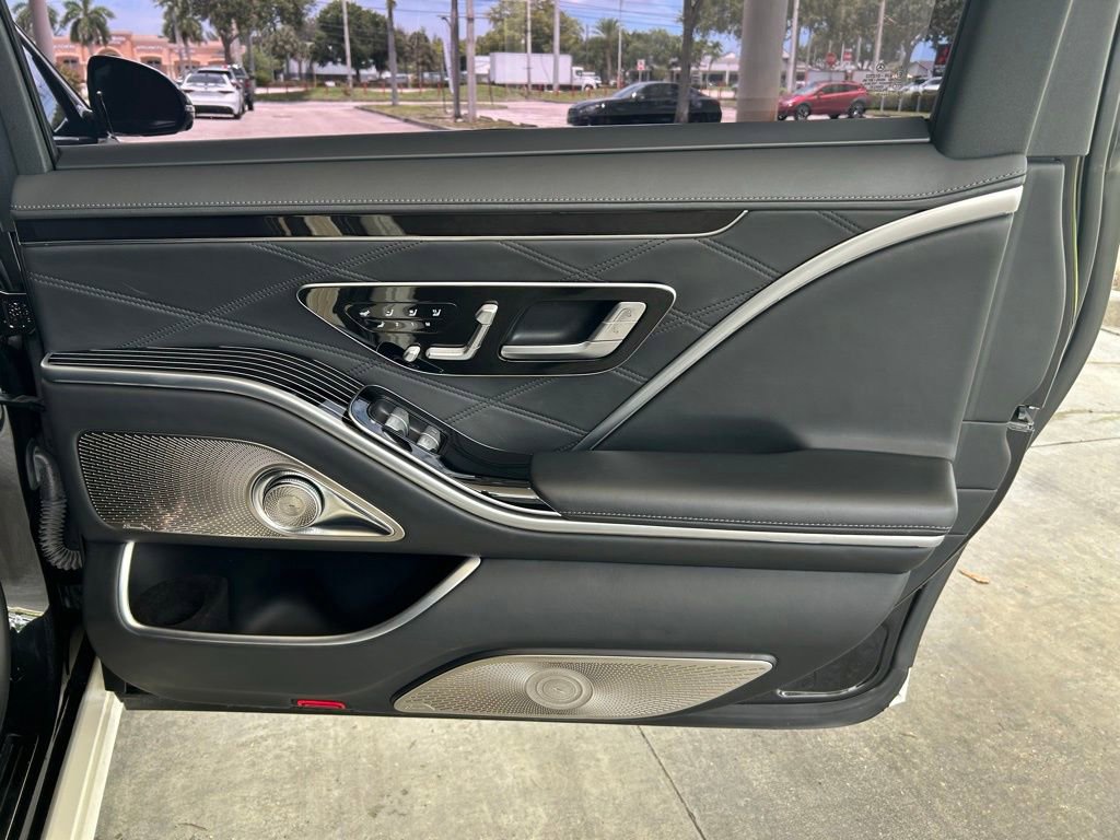 Used 2021 Mercedes-Benz Maybach S 580 4MATIC image 33