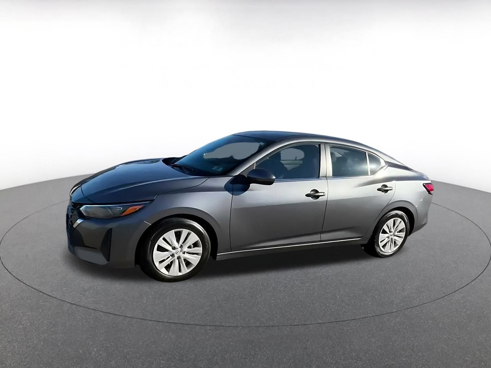 Used 2025 Nissan Sentra S FWD image 7