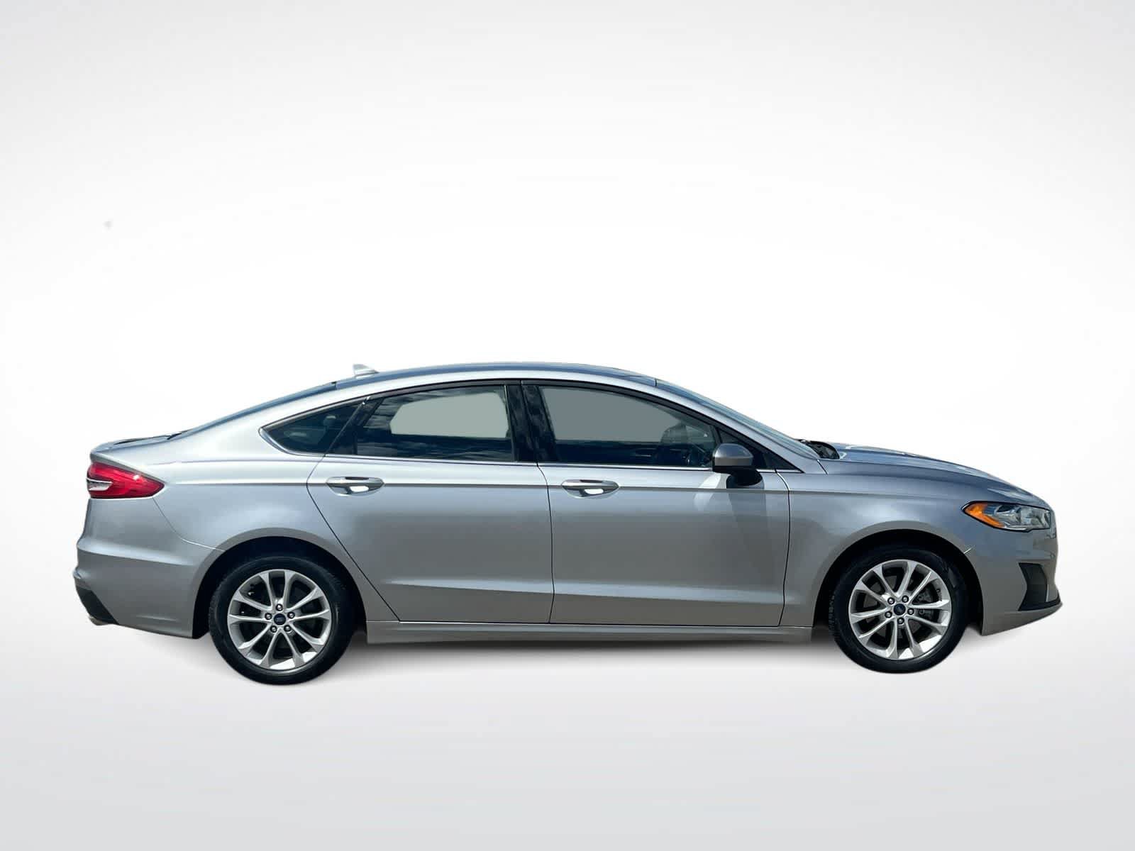Used 2020 Ford Fusion SE FWD image 9
