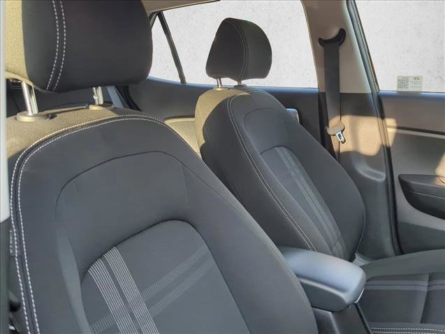 Used 2024 Hyundai Venue SEL image 22