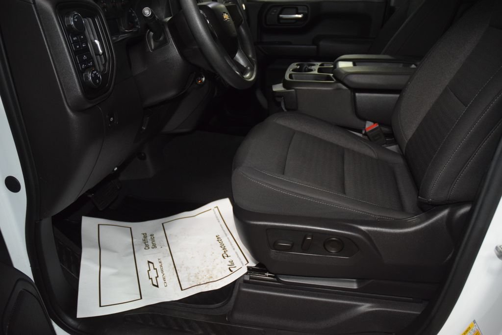 Used 2024 Chevrolet Silverado 1500 Custom AWD/4WD image 39