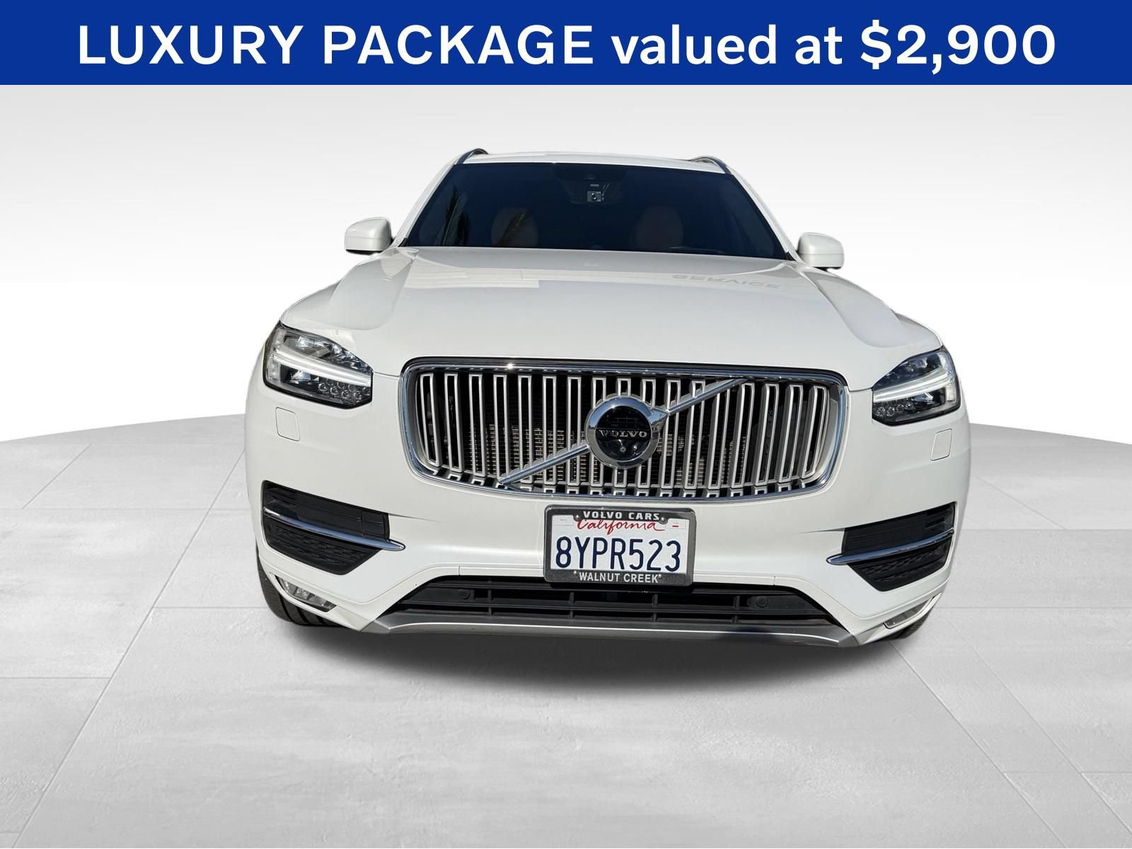 Used 2017 Volvo XC90 T6 Inscription w/ Luxury Package AWD/4WD image 2