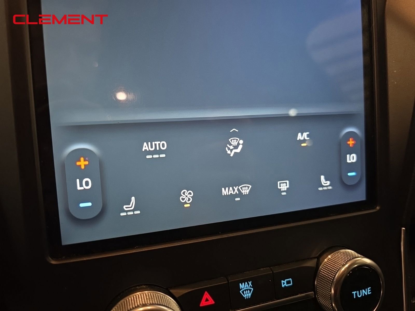 Used 2022 Ford Edge ST image 16