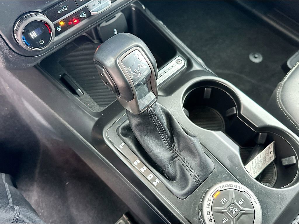 Used 2025 Ford Bronco Outer Banks AWD/4WD image 17