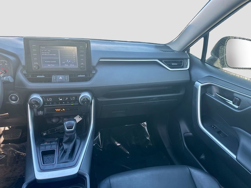Used 2019 Toyota RAV4 XLE Premium FWD image 23