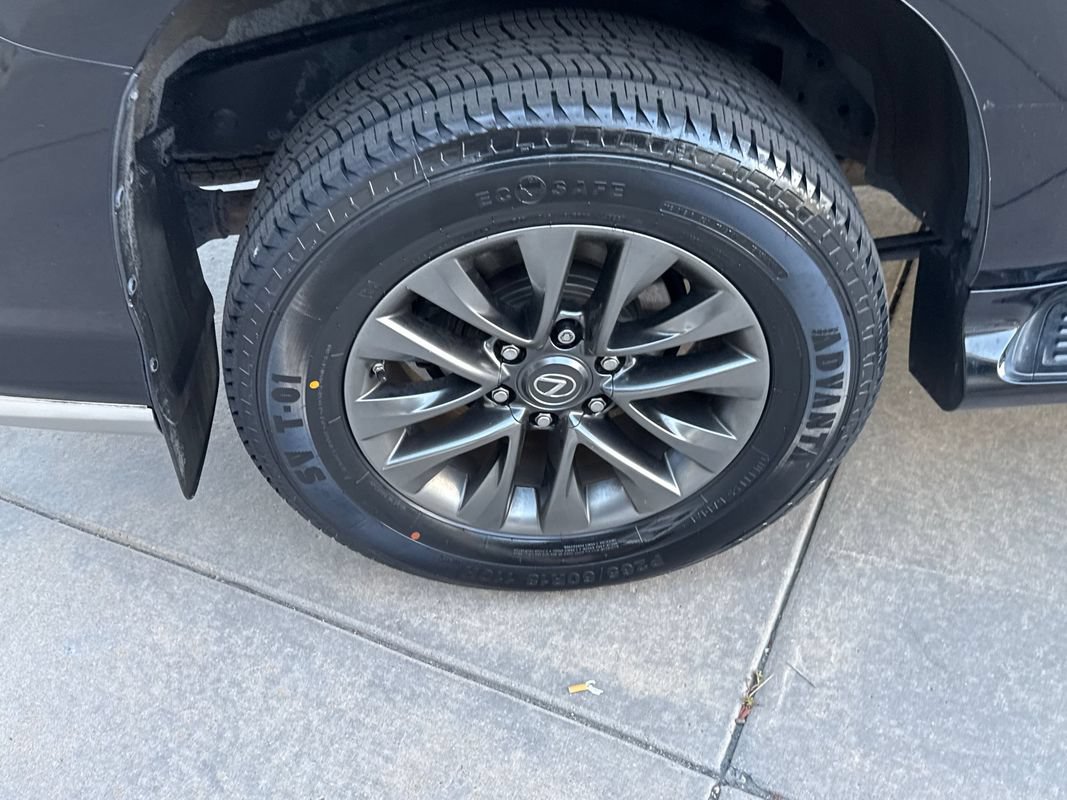 Used 2019 Lexus GX 460 Premium AWD/4WD image 12