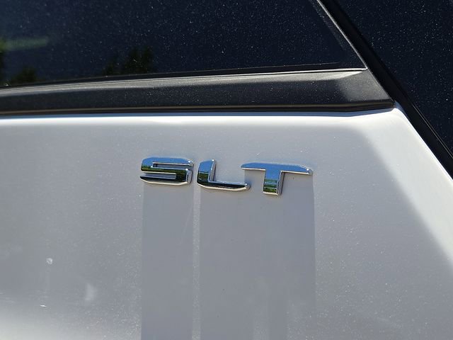 Used 2024 GMC Terrain SLT AWD/4WD image 33