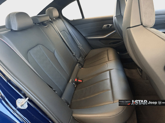 Used 2021 BMW M3 Competition w/ Executive Package RWD image 27