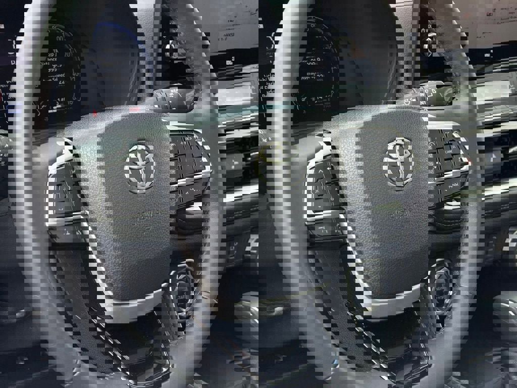 Used 2025 Toyota Grand Highlander Limited image 25