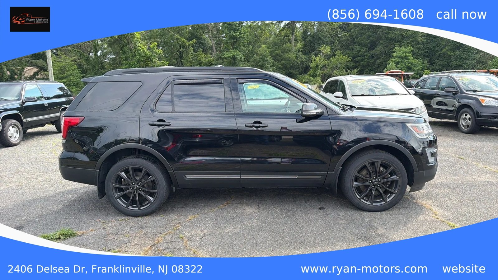 Used 2017 Ford Explorer XLT w/ XLT Appearance Package AWD/4WD image 4