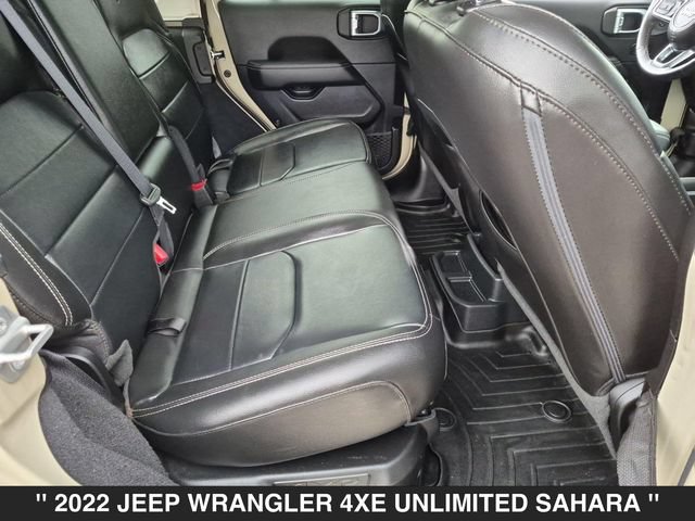 Used 2022 Jeep Wrangler Unlimited Sahara w/ Cold Weather Group AWD/4WD image 31