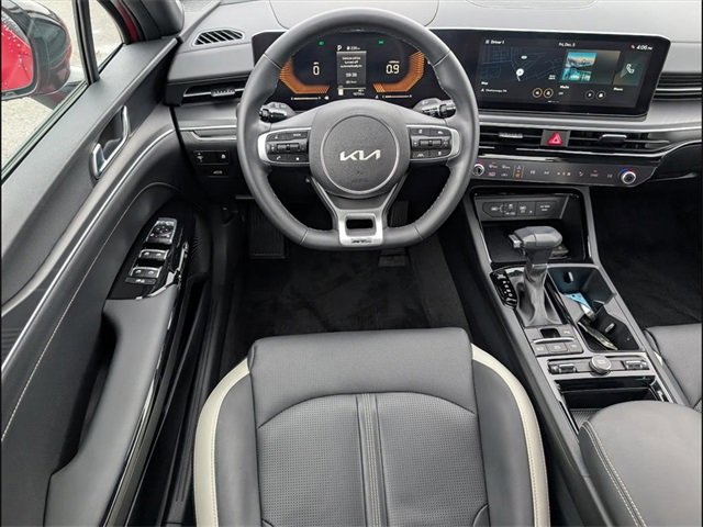 Certified 2025 Kia K5 GT-Line image 8