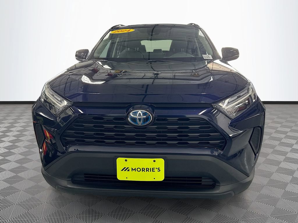 Used 2024 Toyota RAV4 XLE AWD/4WD image 2