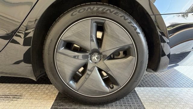 Used 2019 Tesla Model 3 Standard Range Plus RWD image 11
