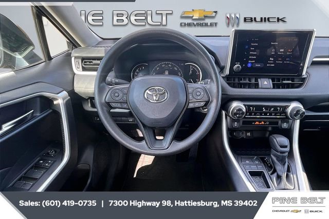 Used 2024 Toyota RAV4 XLE image 5