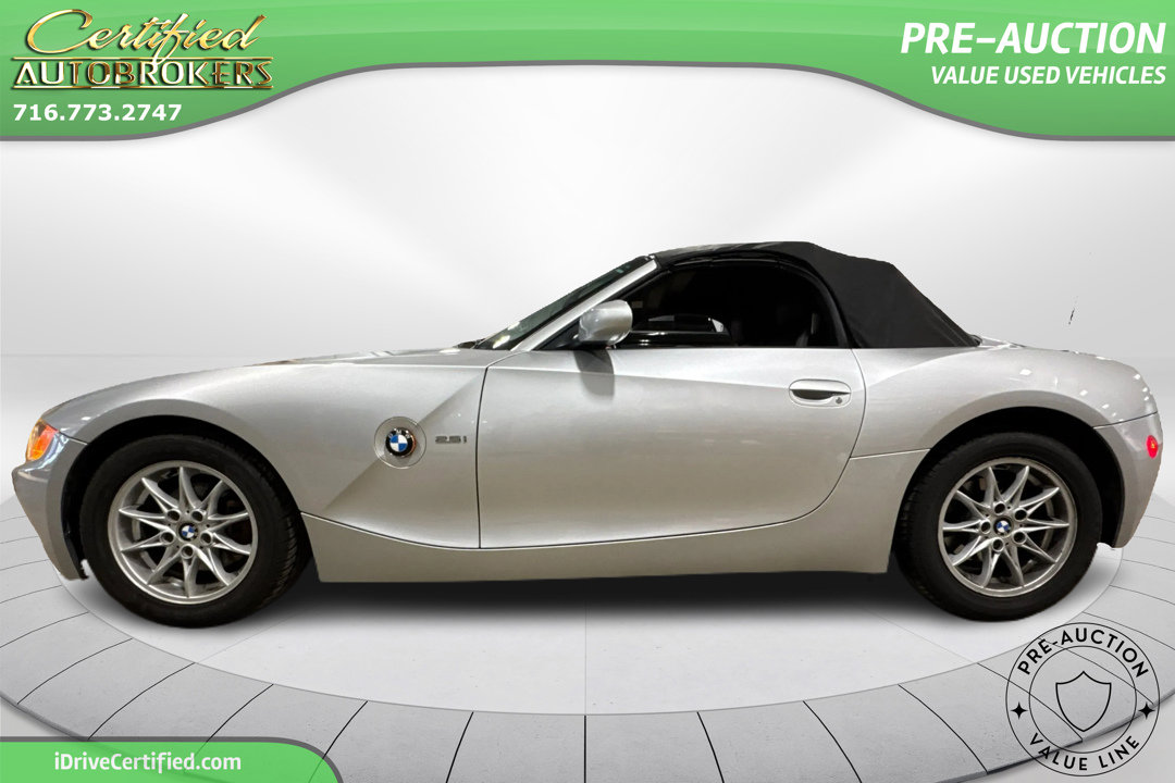 Used 2003 BMW Z4 2.5i image 9