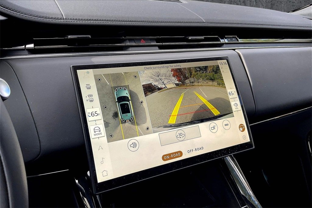 Used 2025 Land Rover Range Rover Sport Dynamic SE image 14