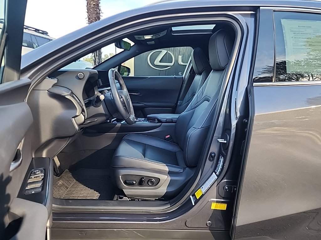 Certified 2025 Lexus UX 300h AWD w/ Accessory Package (Z1) image 8