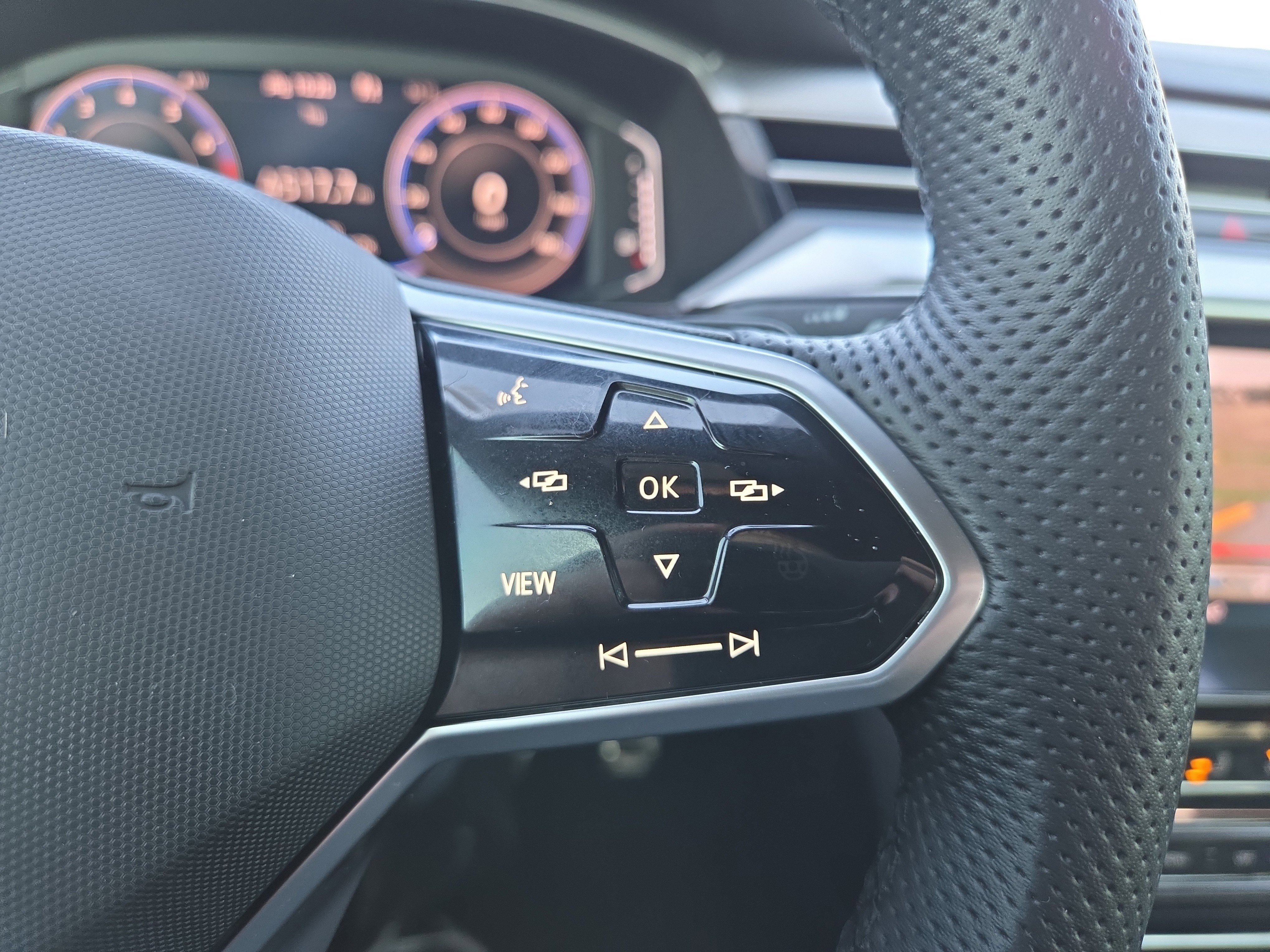 Used 2022 Volkswagen Arteon SE image 15