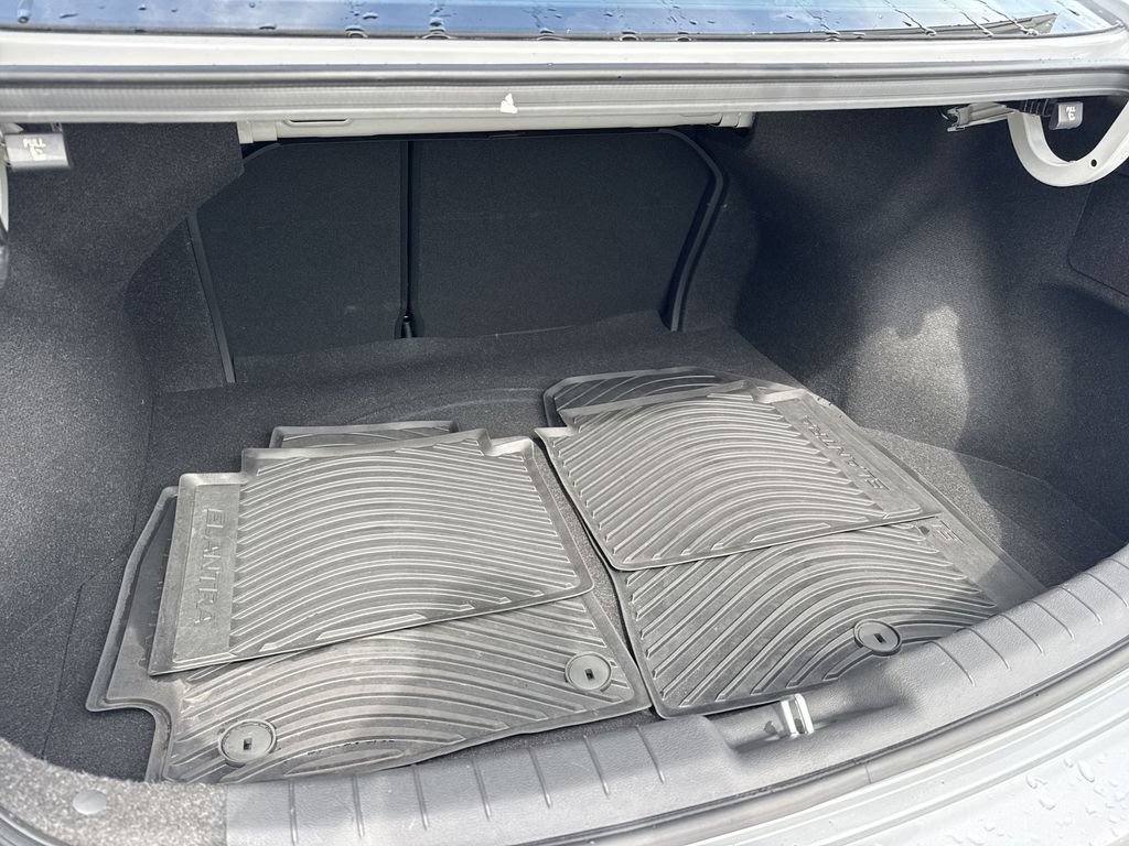 Used 2020 Hyundai Elantra Value Edition w/ Winter Weather Package FWD image 57
