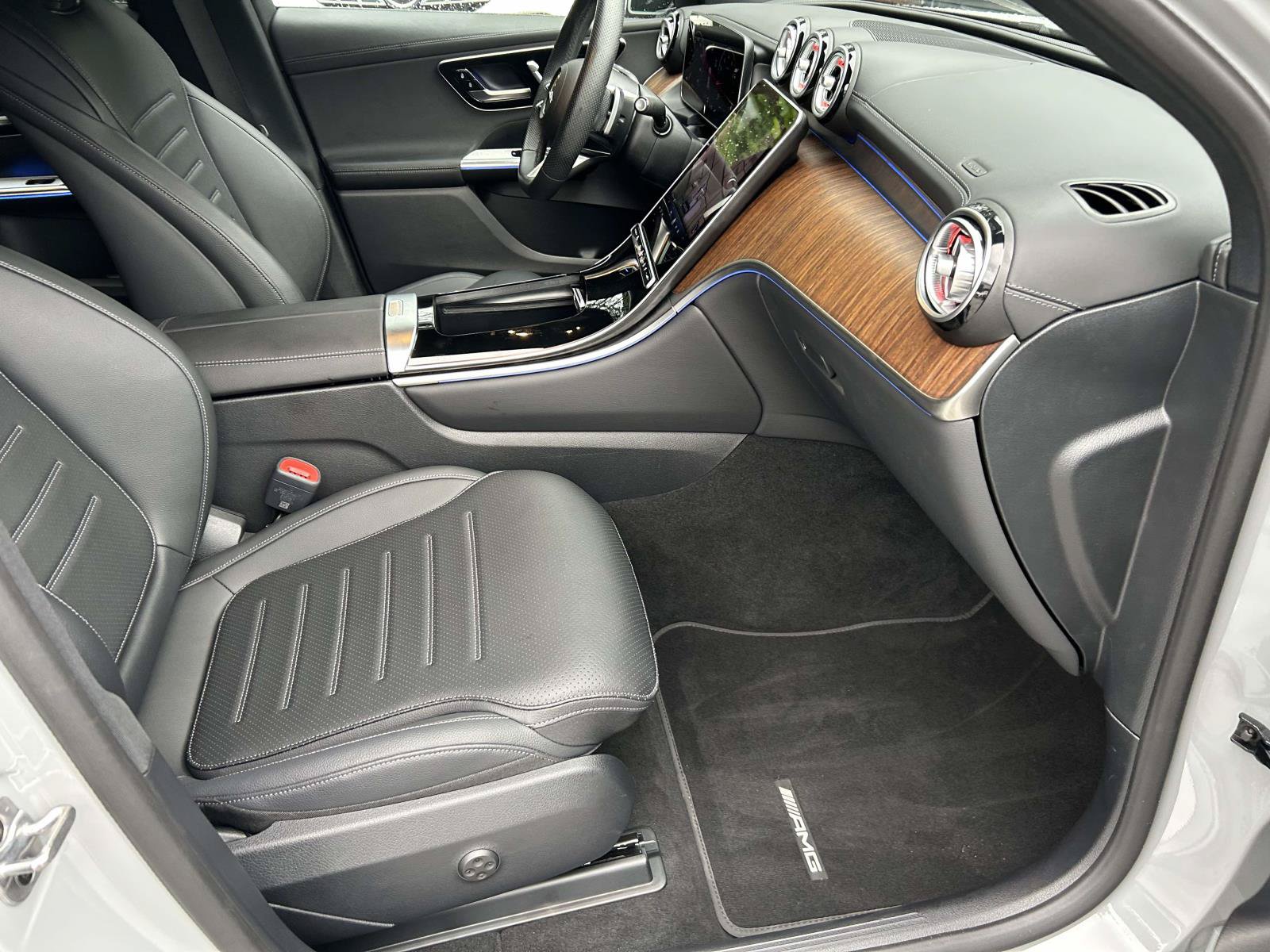 Certified 2026 Mercedes-Benz GLC 300 4MATIC image 48