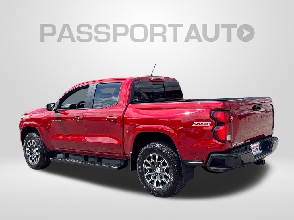 Used 2024 Chevrolet Colorado Z71 w/ Z71 Convenience Package 2 AWD/4WD image 4