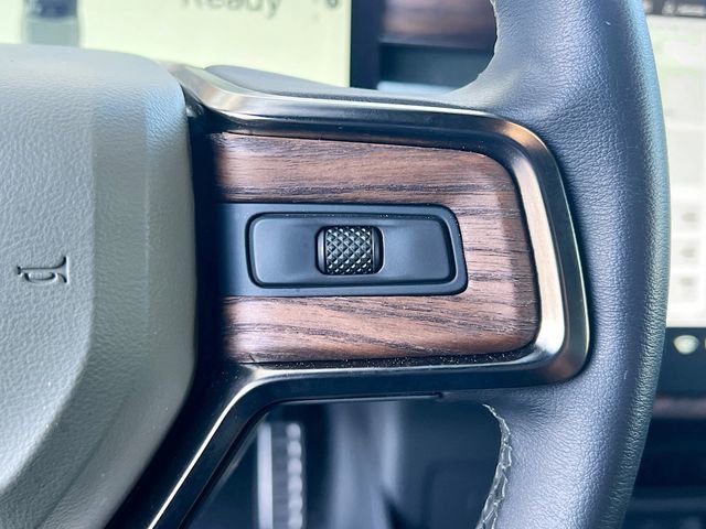 Used 2022 Rivian R1T Adventure image 17