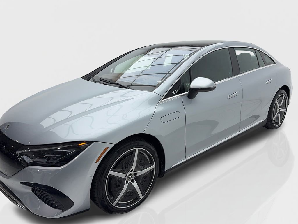 Used 2023 Mercedes-Benz EQE 500 4MATIC Sedan w/ Pinnacle Trim Package image 3