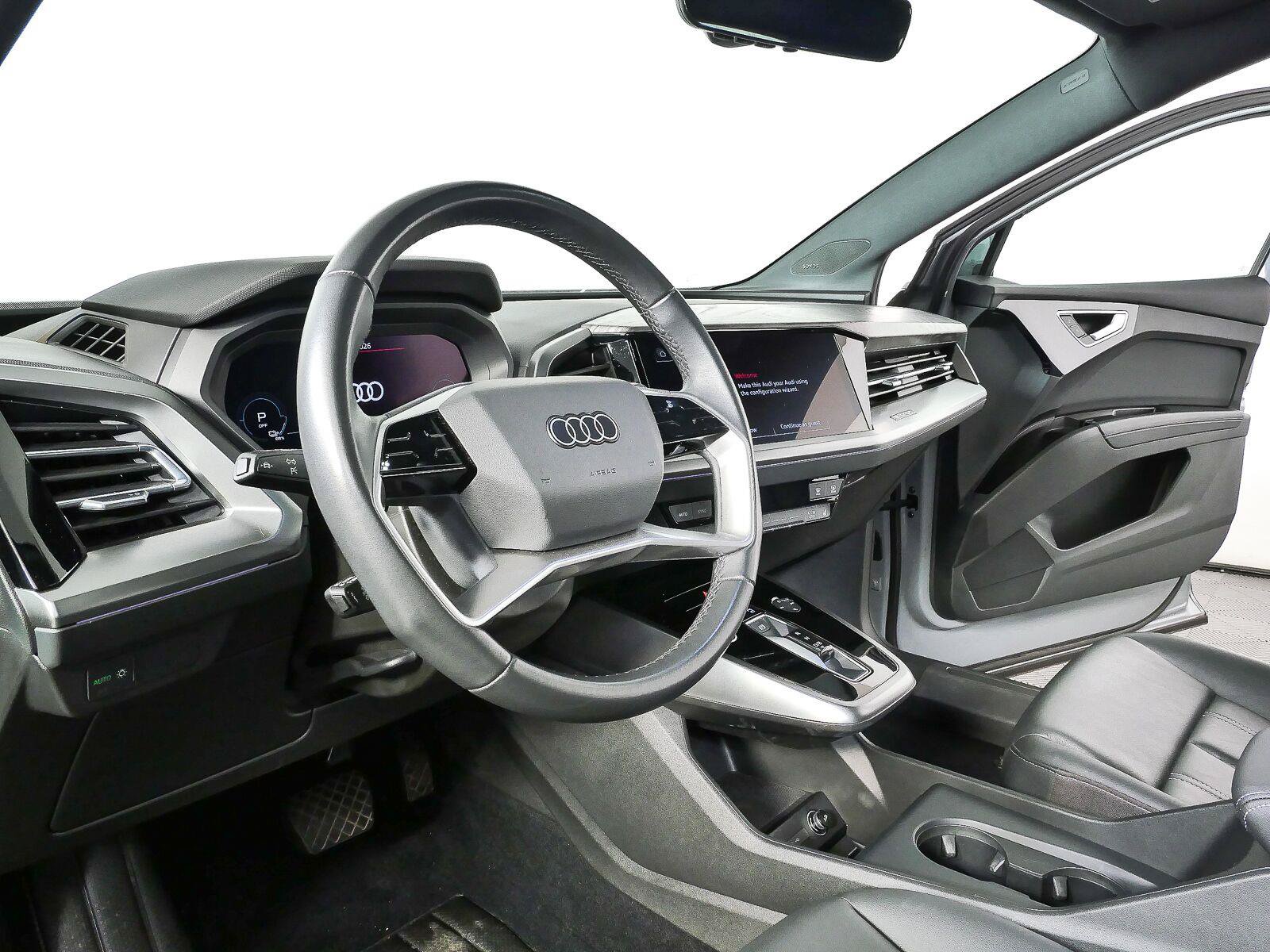 Used 2023 Audi Q4 e-tron Premium Plus w/ Premium Plus AWD/4WD image 5