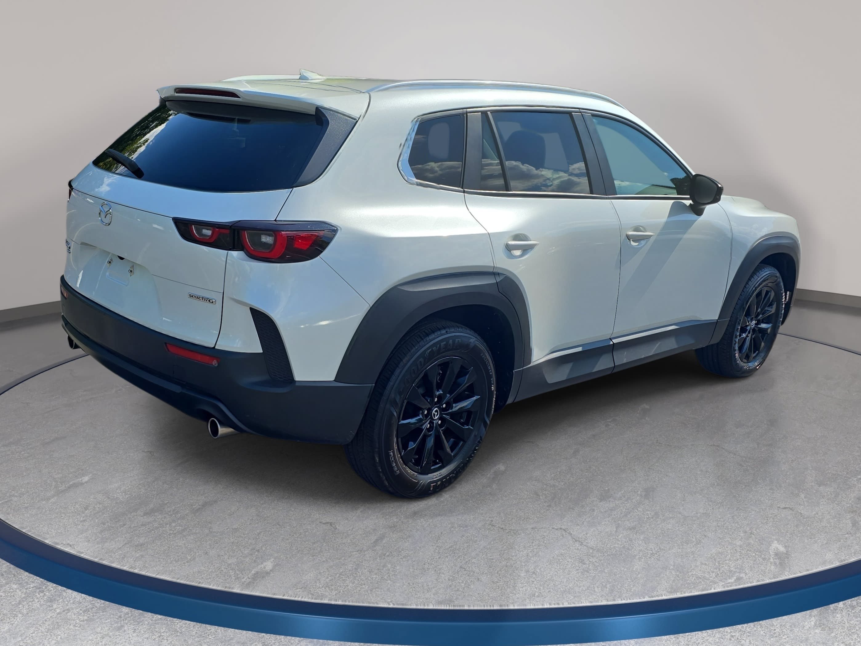 Used 2025 MAZDA CX-50 AWD 2.5 S w/ Premium Package image 5