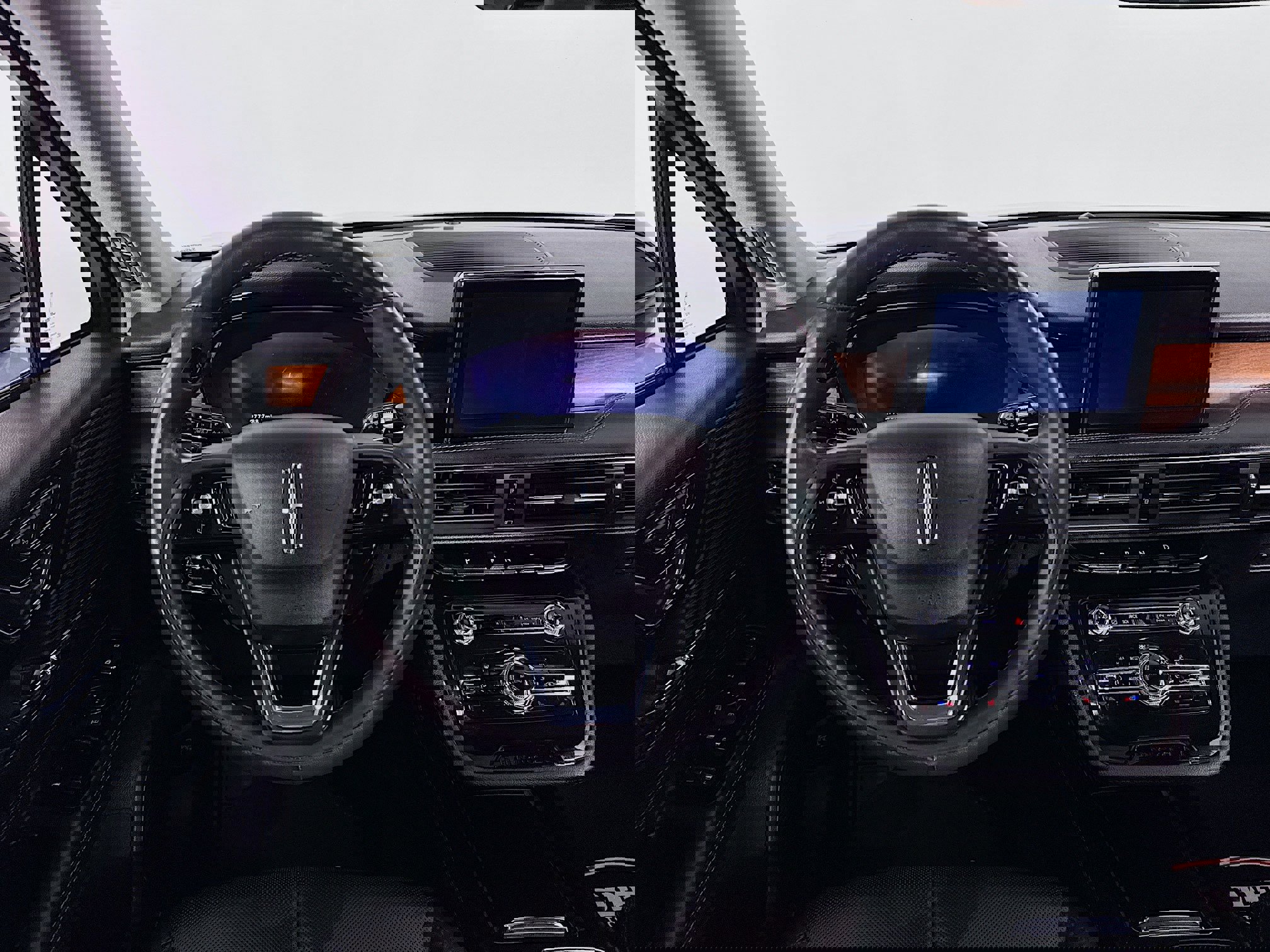 Used 2022 Lincoln Corsair Grand Touring w/ Towing Package image 23