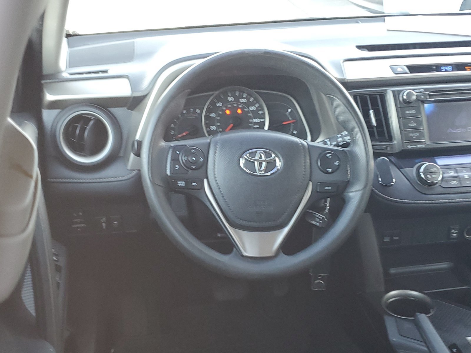 Used 2013 Toyota RAV4 XLE AWD/4WD image 12