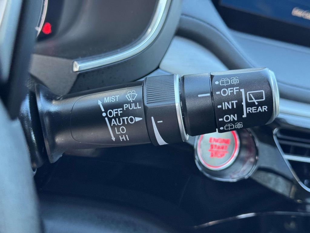 Certified 2023 Acura MDX SH-AWD w/ Technology Package image 24