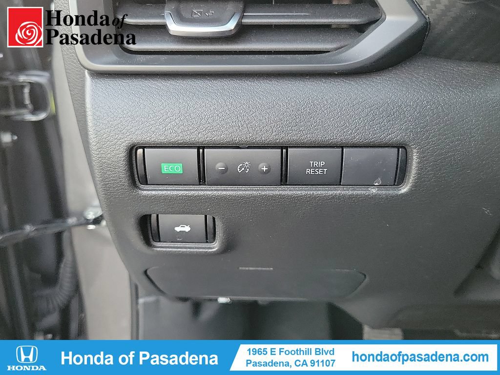 Used 2025 Nissan Sentra S w/ Trunk Package FWD image 19