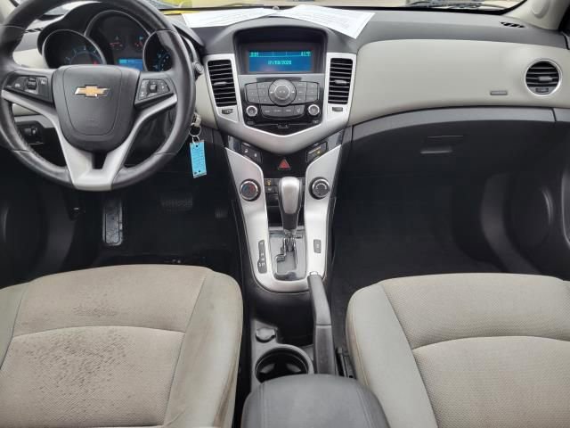 Used 2013 Chevrolet Cruze LT image 12