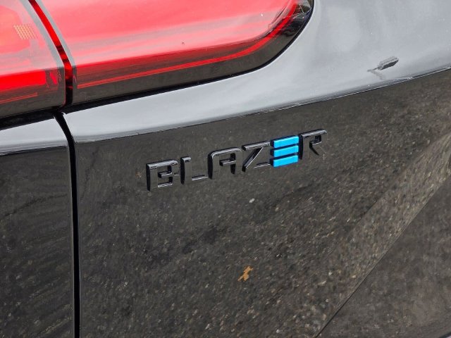 Used 2026 Chevrolet Blazer EV RS AWD/4WD image 16