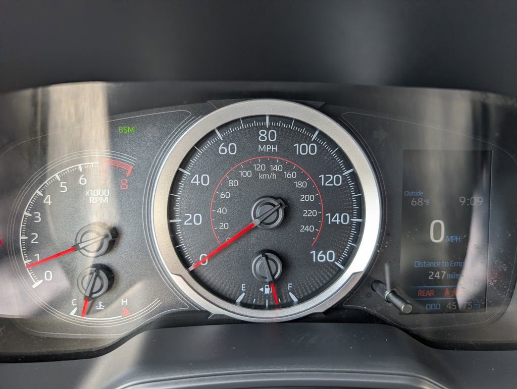 Used 2021 Toyota Corolla SE w/ SE Premium Package FWD image 26