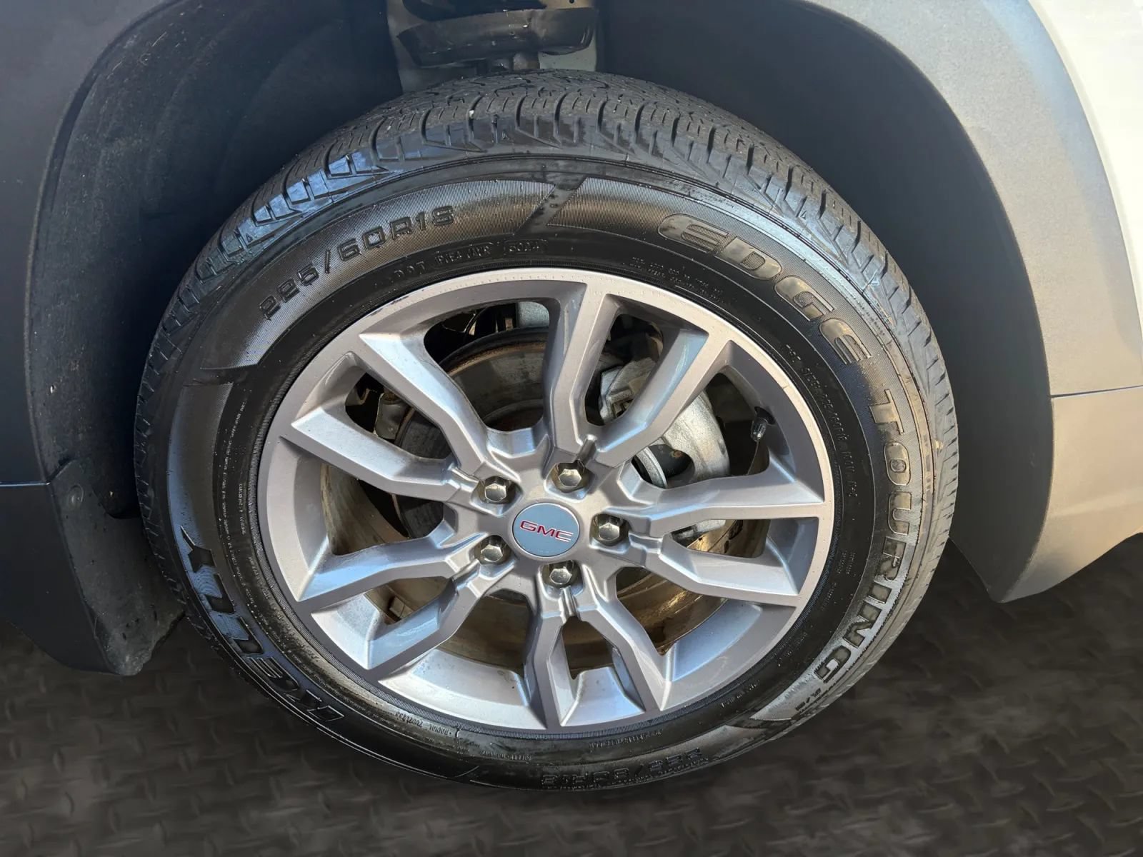 Used 2022 GMC Terrain SLT w/ LPO, Floor Liner Package AWD/4WD image 37