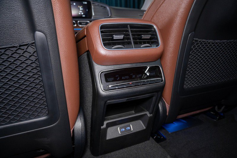 New 2026 Mercedes-Benz GLS 450 4MATIC image 27