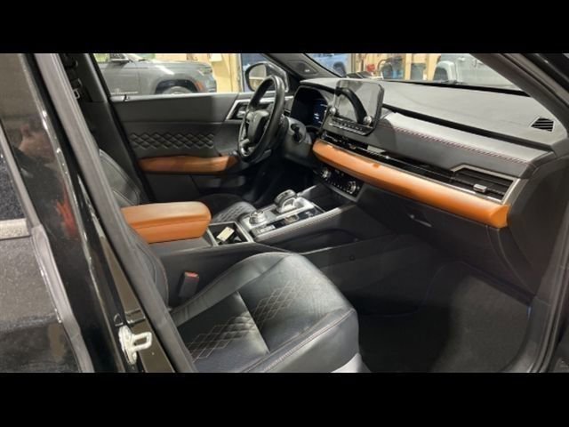 Used 2023 Mitsubishi Outlander SEL 40th Anniversary image 39