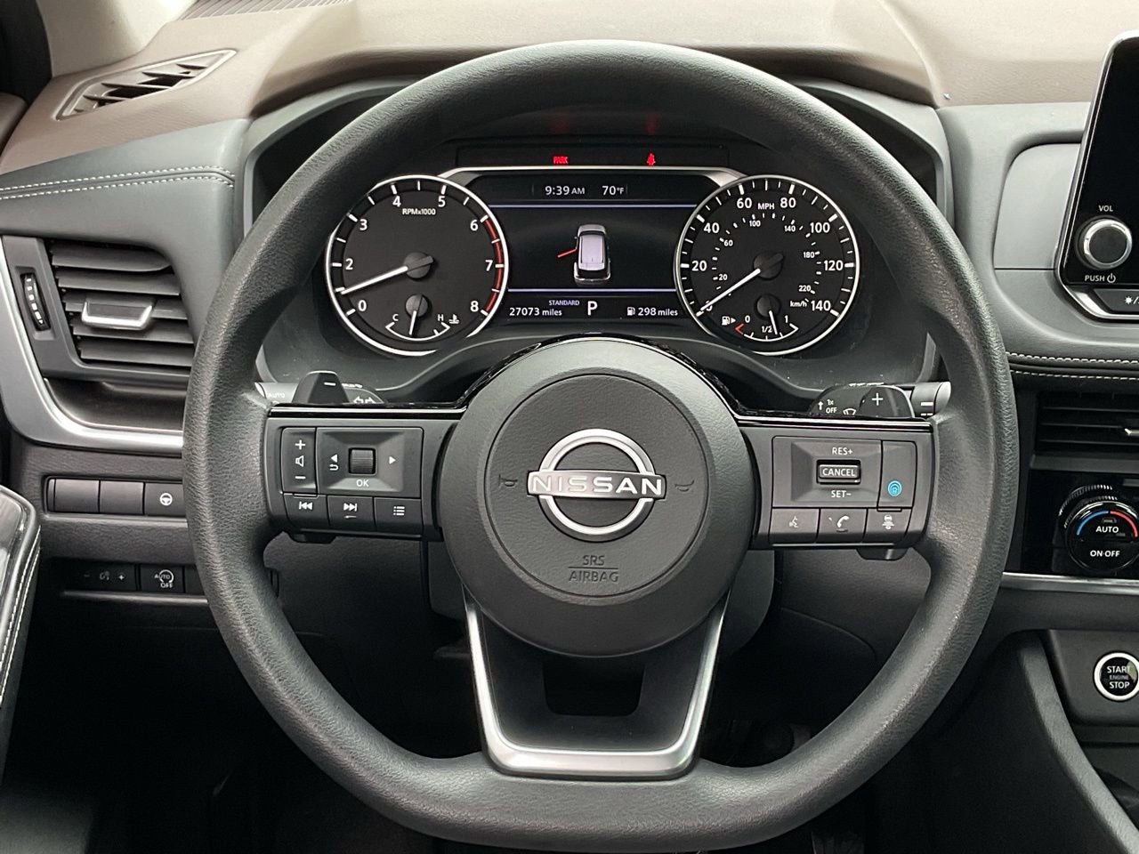 Used 2023 Nissan Rogue SV image 21