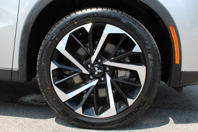 Used 2022 Mitsubishi Outlander SE image 43
