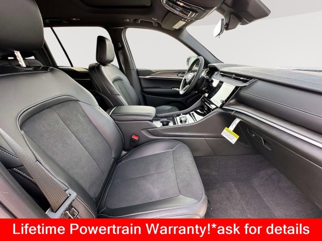 New 2026 Jeep Grand Cherokee Altitude AWD/4WD image 23