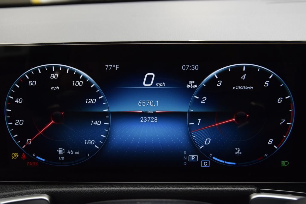 Used 2023 Mercedes-Benz GLB 250 image 25