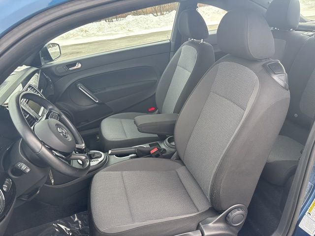 Used 2018 Volkswagen Beetle 2.0T S image 18