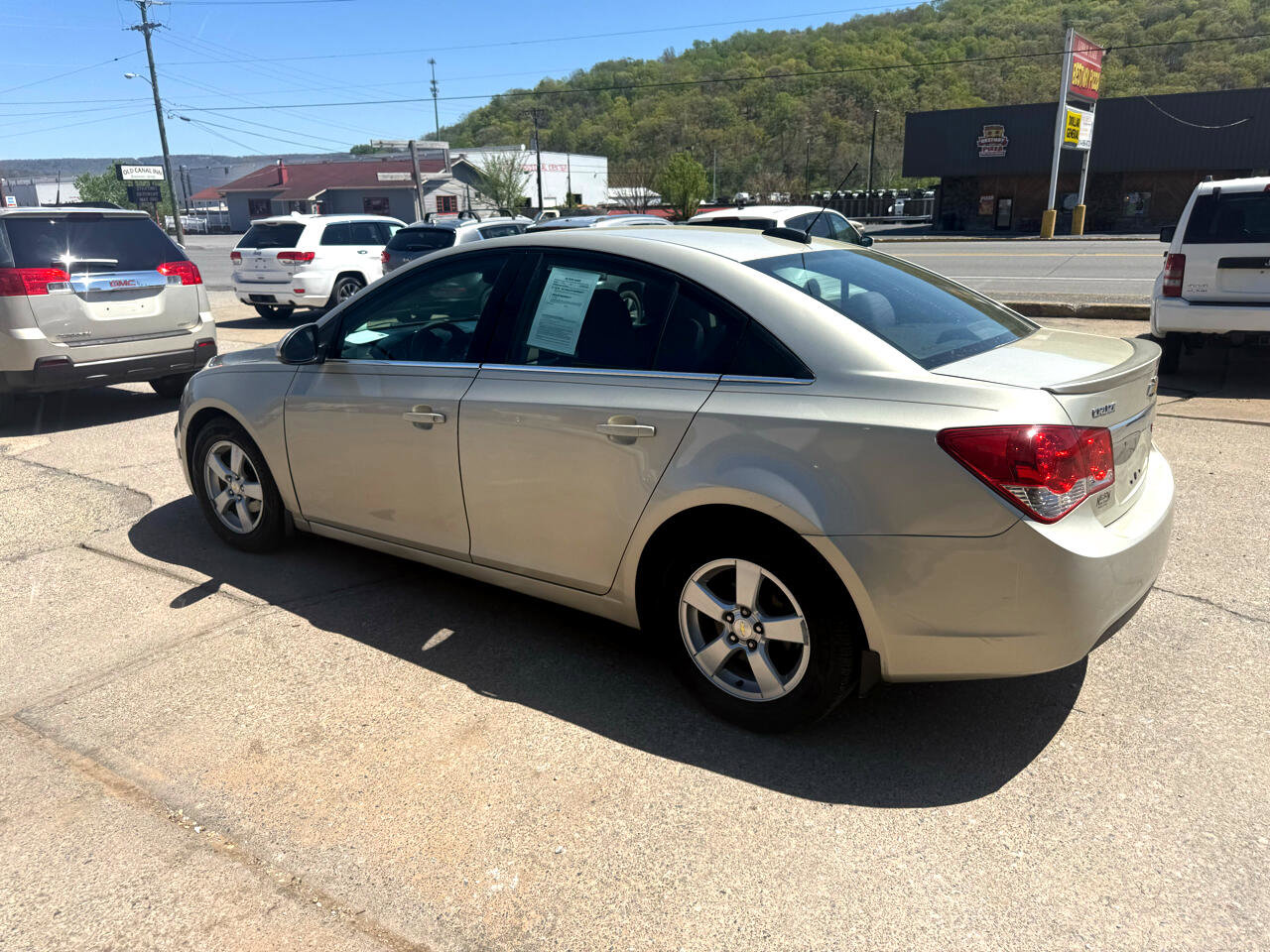 Used 2015 Chevrolet Cruze LT image 6