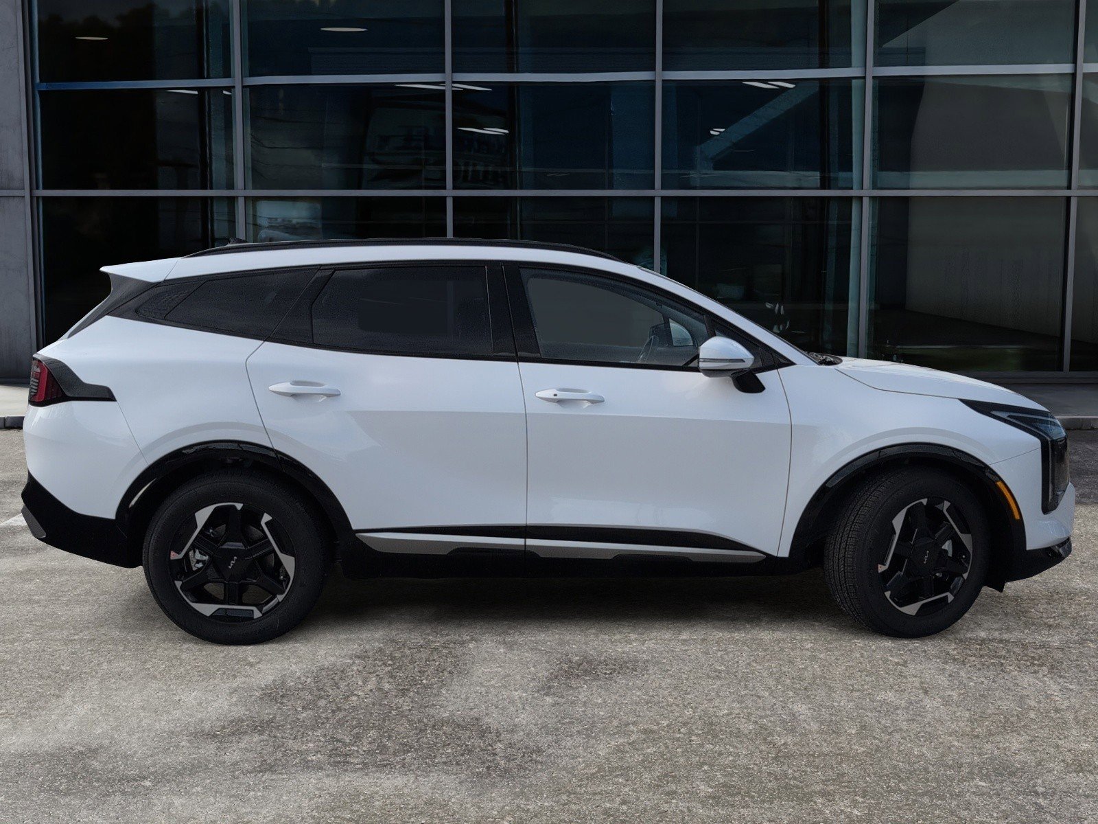 New 2026 Kia Sportage SX image 3