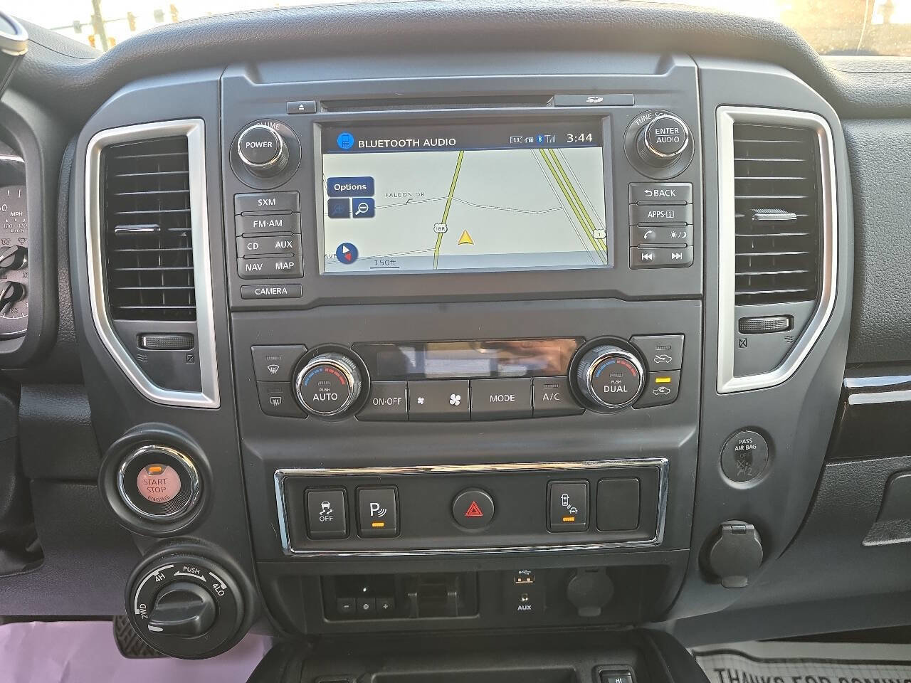 Used 2018 Nissan Titan XD image 25