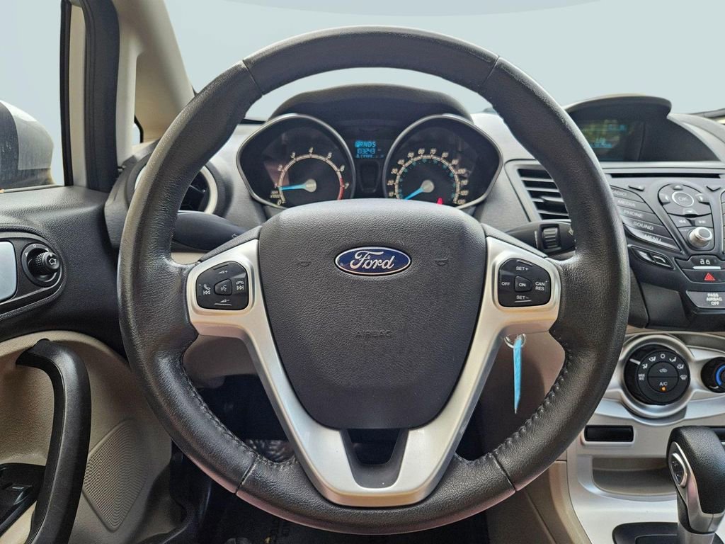 Used 2016 Ford Fiesta SE FWD image 14
