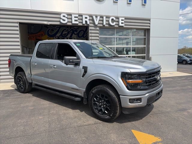 Used 2025 Ford F150 XLT w/ Equipment Group 302A MID AWD/4WD image 4